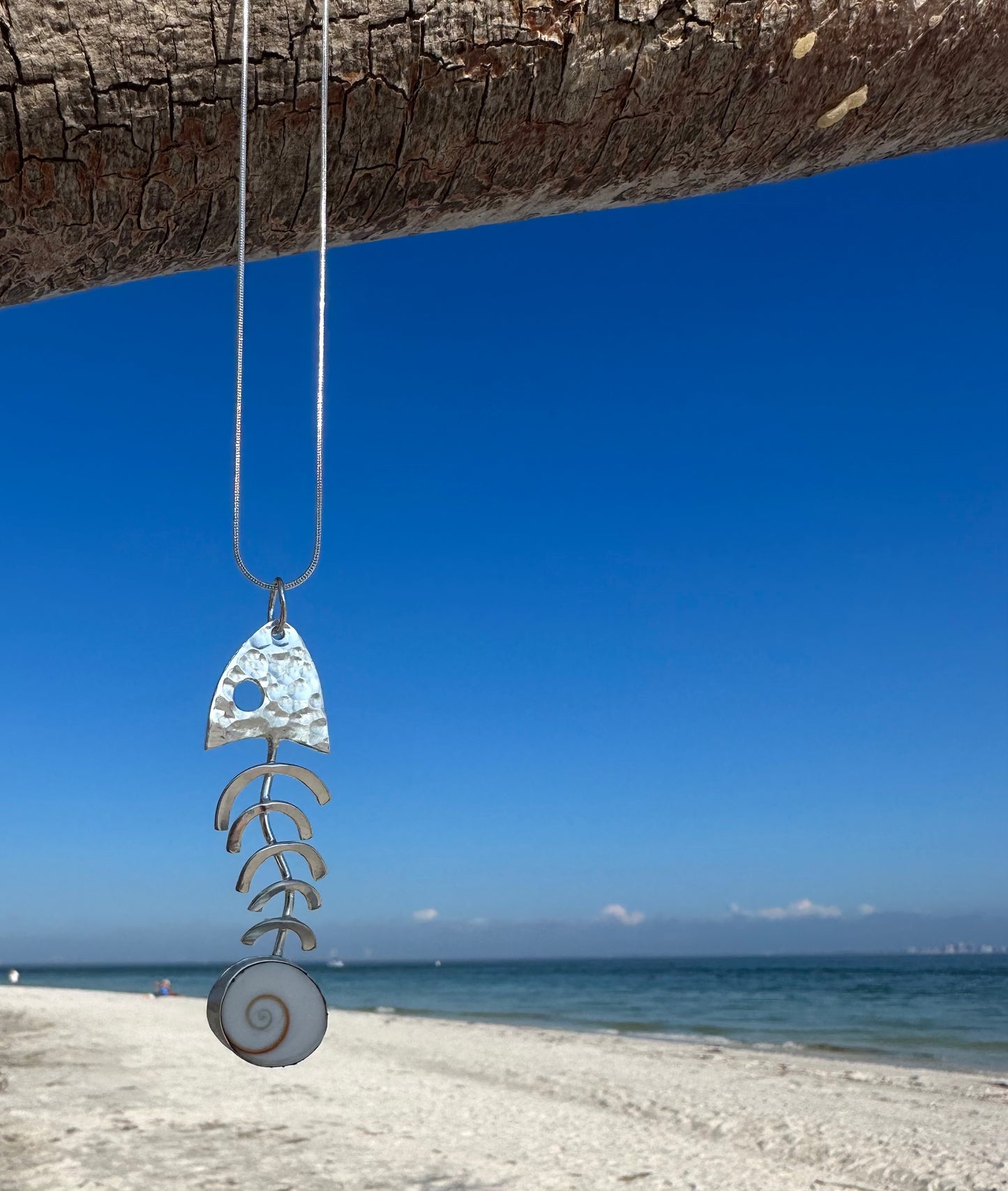 Fish pendant