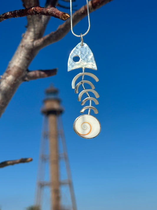 Fish pendant